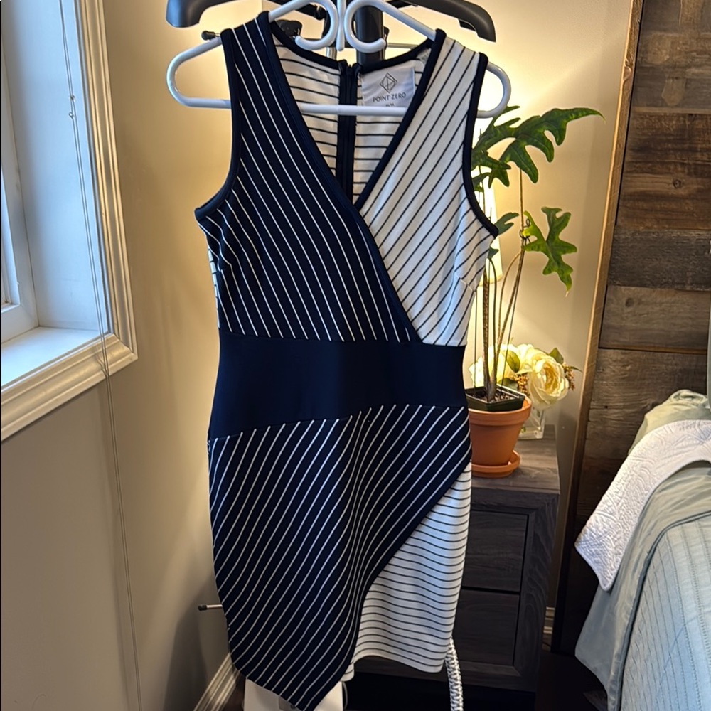 Point Zero Navy and White Asymmetrical V-Neck Sheath Dress